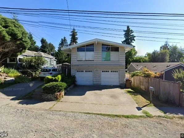223 NE 92nd St, Seattle, WA 98115