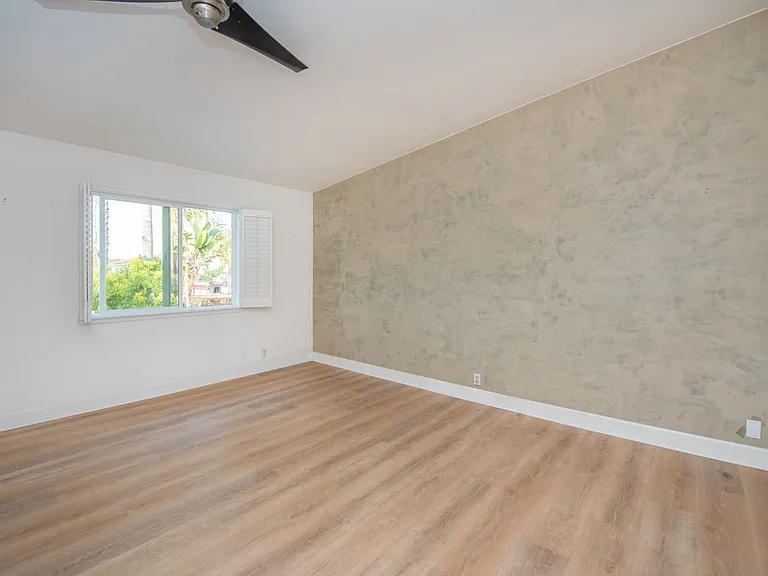 9941 Hot Springs Dr — Photo 32