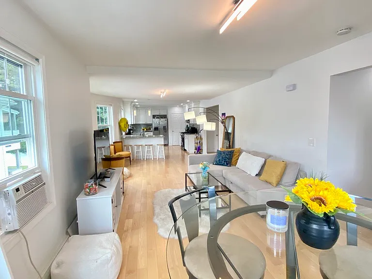 196 Boylston St #2 — Photo 9