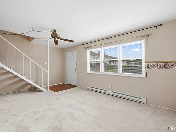 4th image of 7568 Hazelcrest Dr