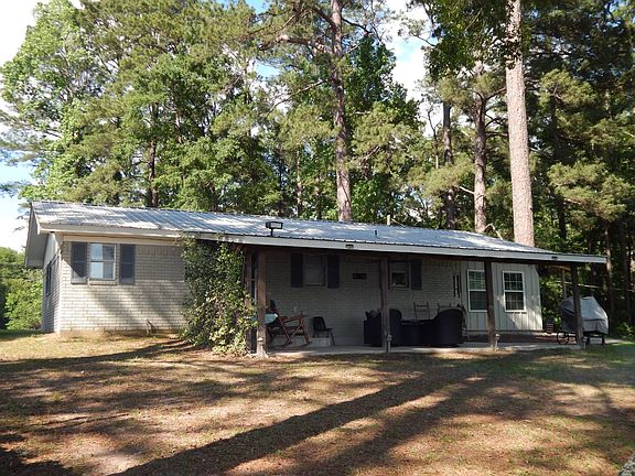 3rd image of 41 White Ln