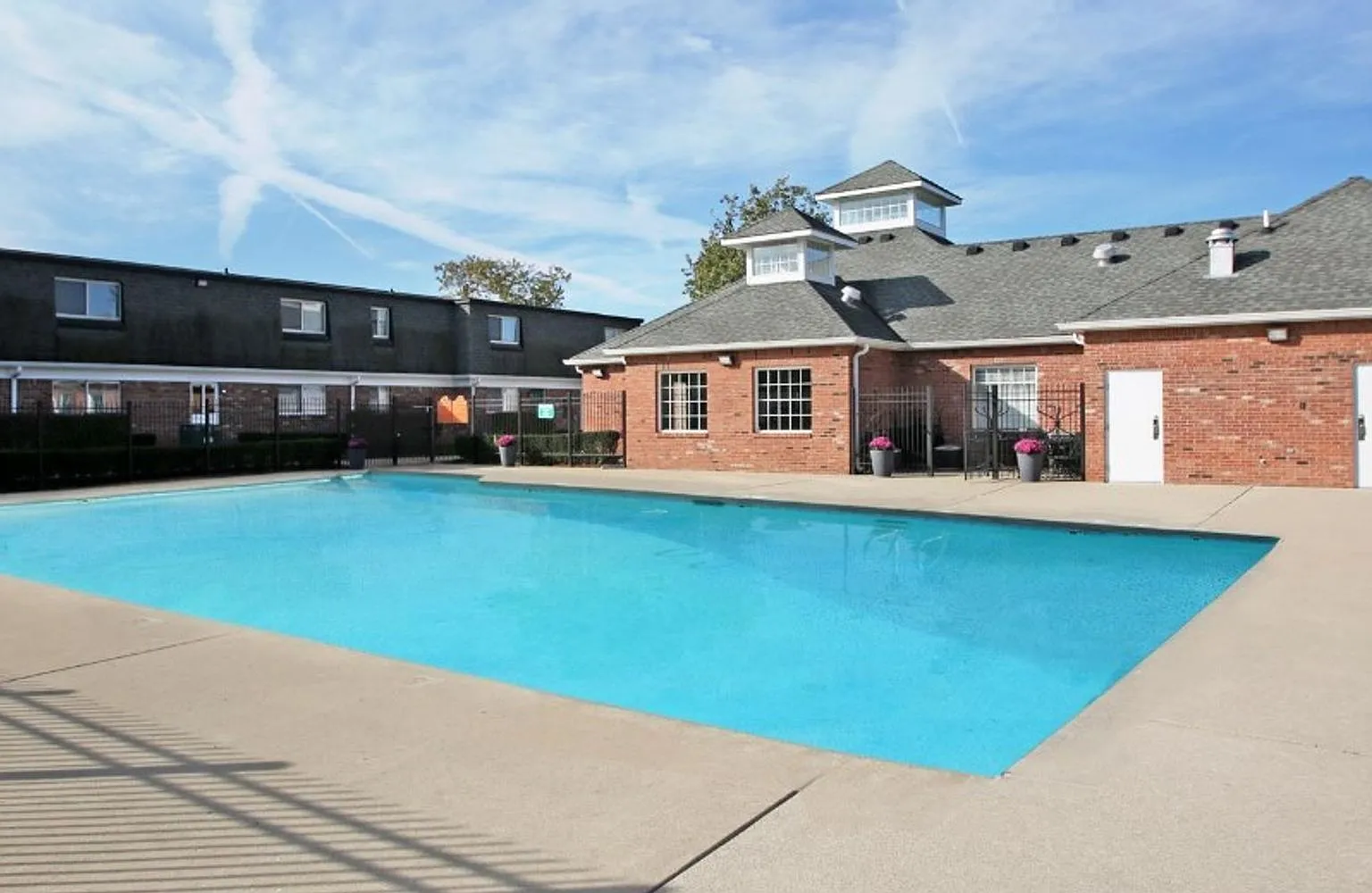 Serenity Park Apartments — Photo 1