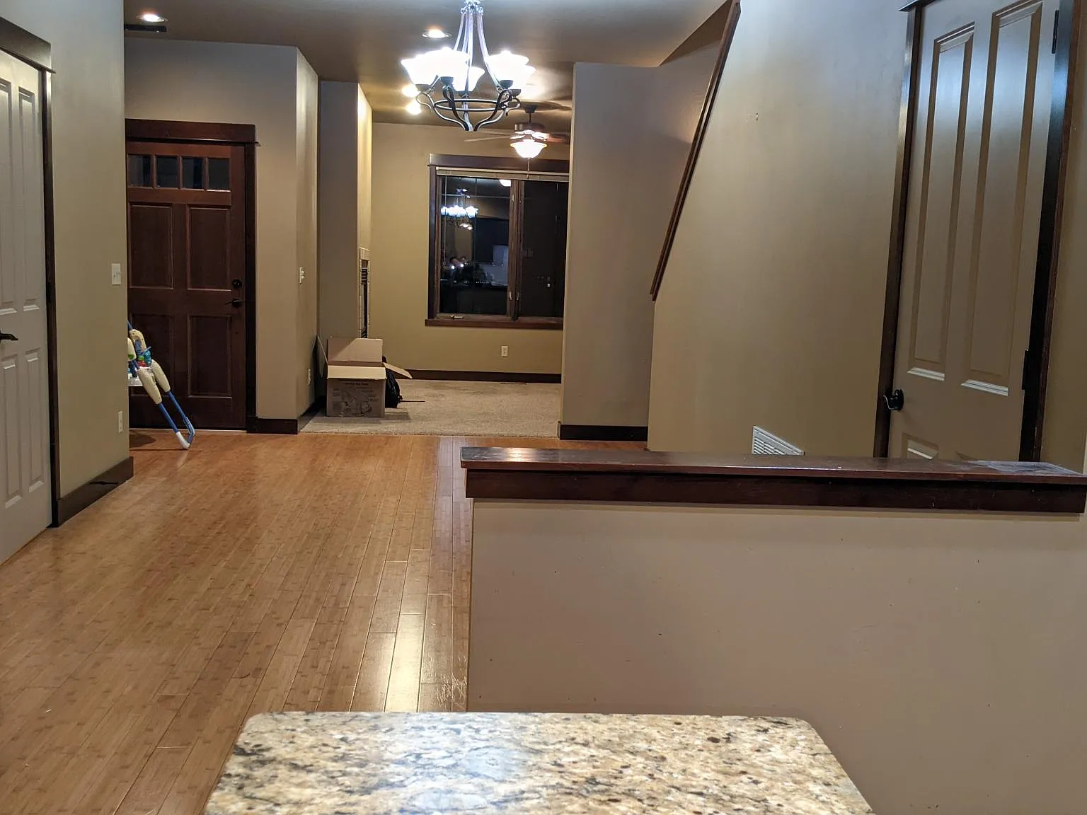 3 bed, 2.5 bath, 1700 sqft, $2,625 — Photo 2