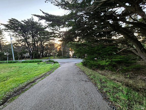 2nd image of 49990 Andiron Road