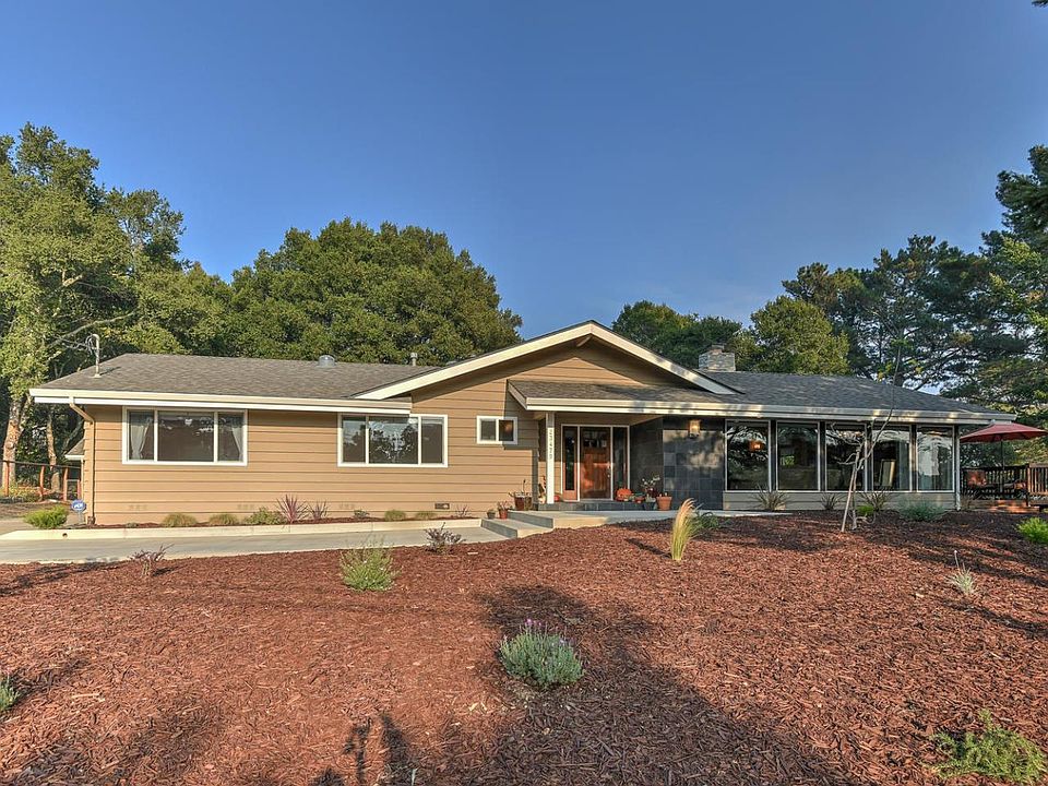 1st image of 23479 Sunset Dr