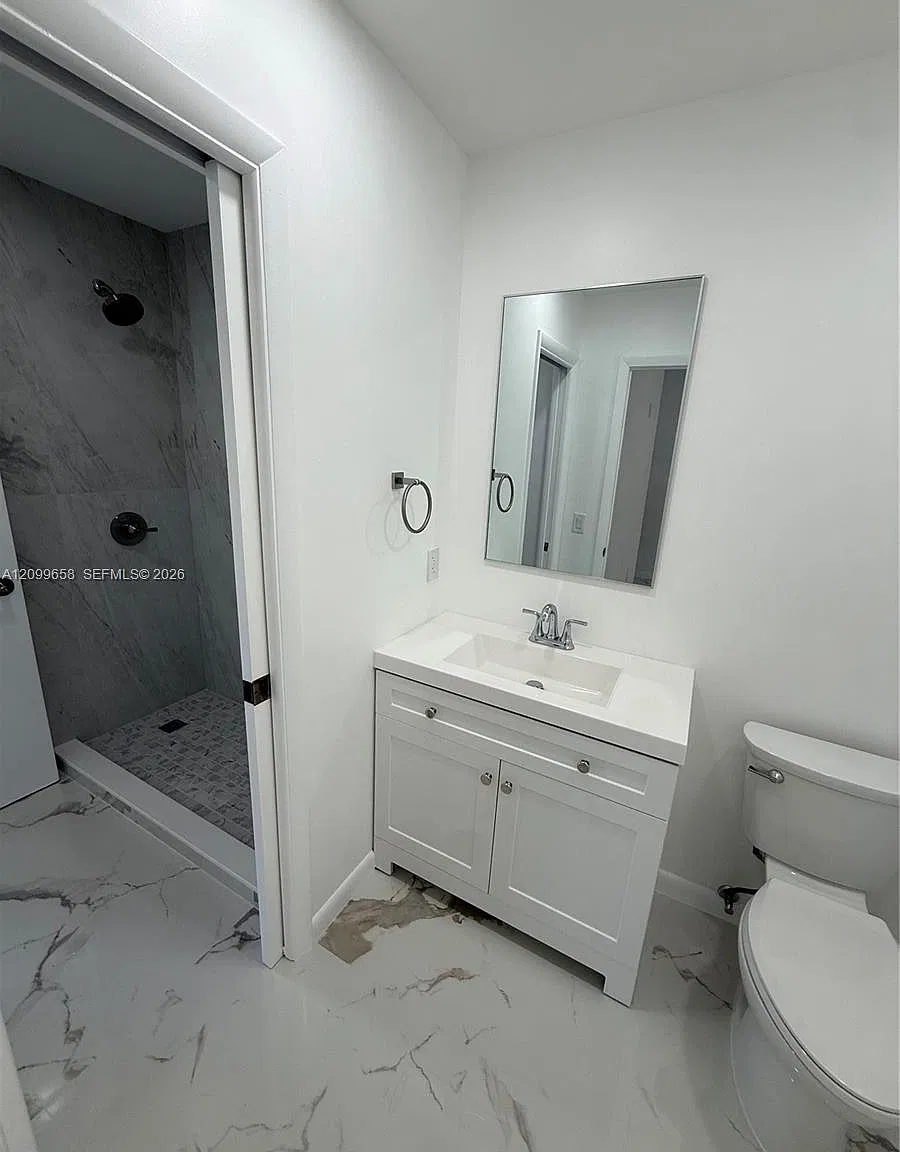 2 bed, 848 sqft, $2,500 — Photo 3