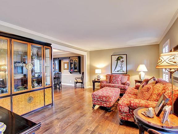 5th image of 4204 Las Palmas Dr