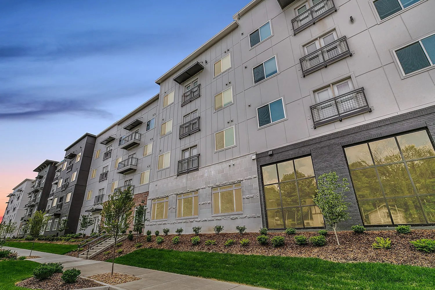 Town Park Lofts — Photo 3