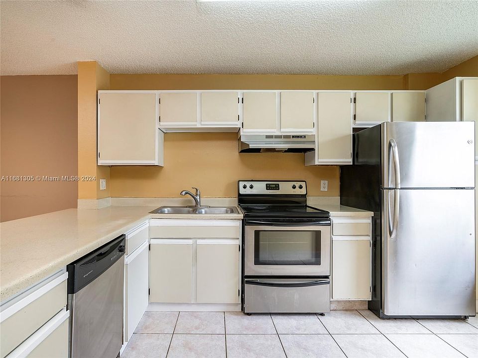 1st image of 8029 SW 21st Ct #8029