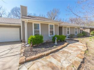1141 Robin Hood Ln, Norman, OK 73072