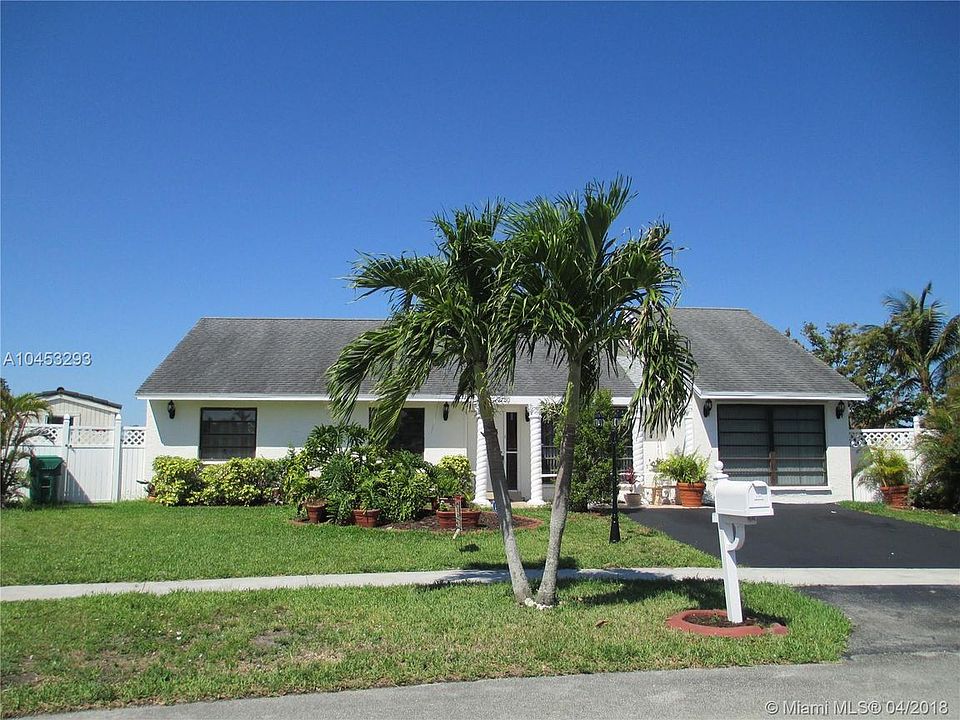 1st image of 2700 Cypress Ct