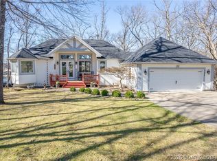 300 Turn Bridge Ln, Sunrise Beach, MO 65079