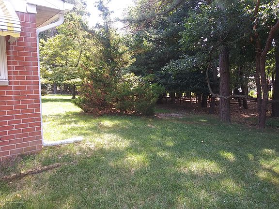 3rd image of 29B Monticello Dr