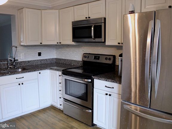 2nd image of 4724 Hersand Ct