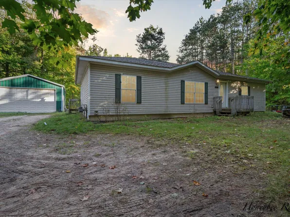 18888 W Almy Rd, Howard City, MI 49329