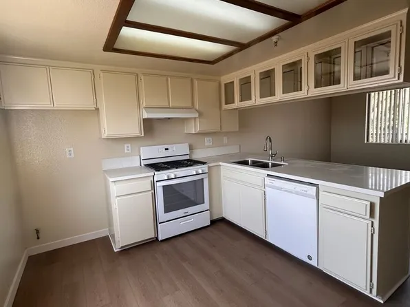 5021 (New), 5021 W 118th Pl APT 3, Hawthorne, CA 90250