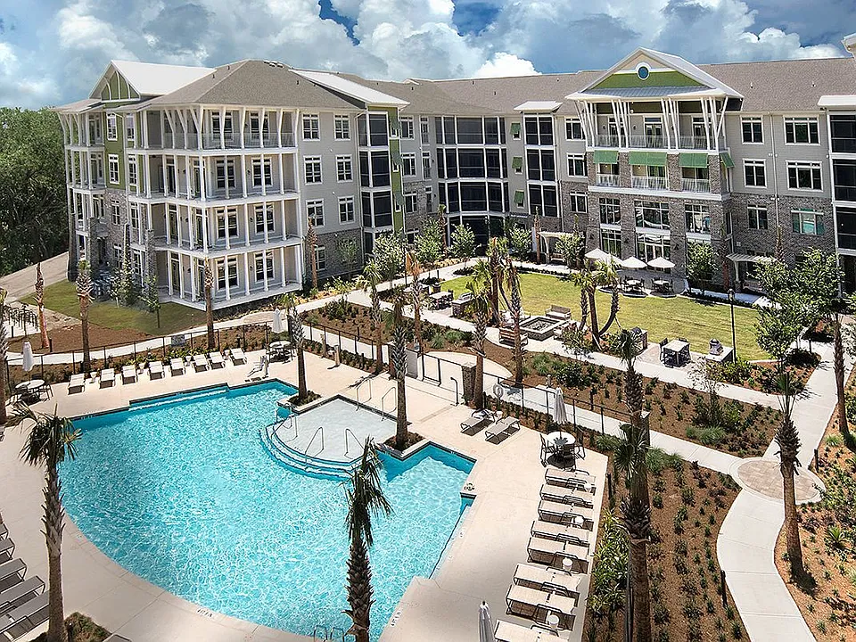 WaterWalk at Shelter Cove Towne Centre apartments community photo