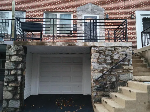 6669 Church Ln, Upper Darby, PA 19082