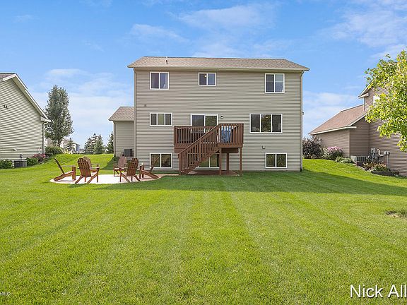 3rd image of 7644 Copper Corner Dr SE