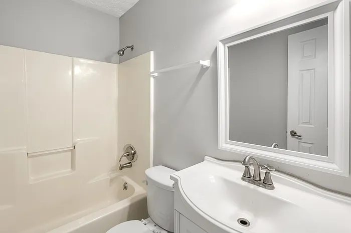 207 Antebellum Ct — Photo 13