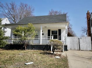 4489 Winifred St, Wayne, MI 48184