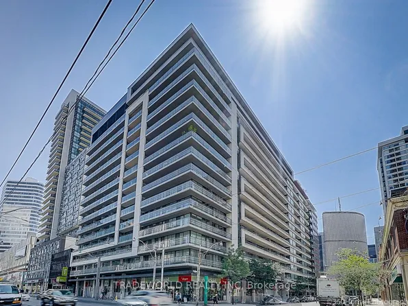 111 Elizabeth St, Toronto, ON