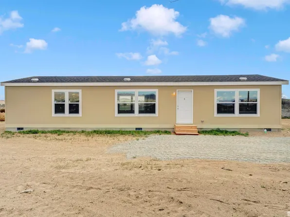 3060 Powell St, Silver Springs, NV 89429