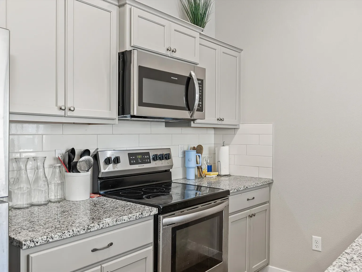 2329 E Spice Loop — Photo 2
