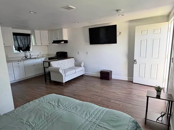 716 S Harris Ave, Compton, CA 90221