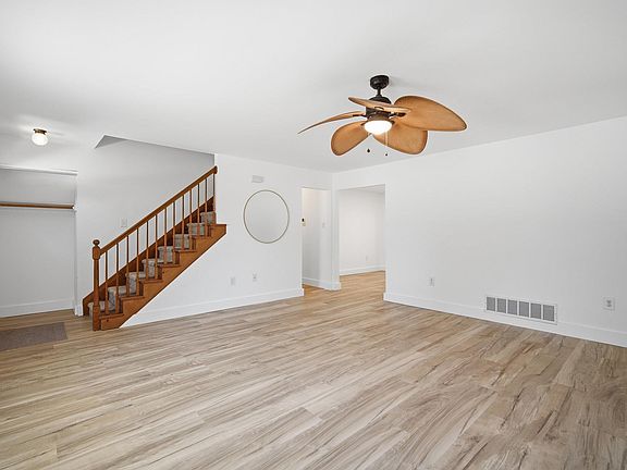 4th image of 722 S 2nd Ave