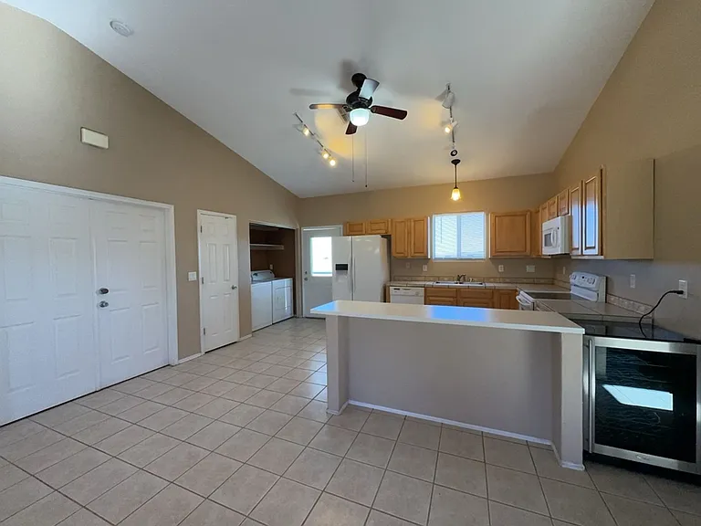 4771 E Hereford Rd — Photo 7