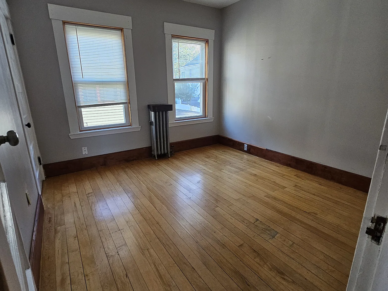 4 bed, 3650 sqft, $2,800 — Photo 2