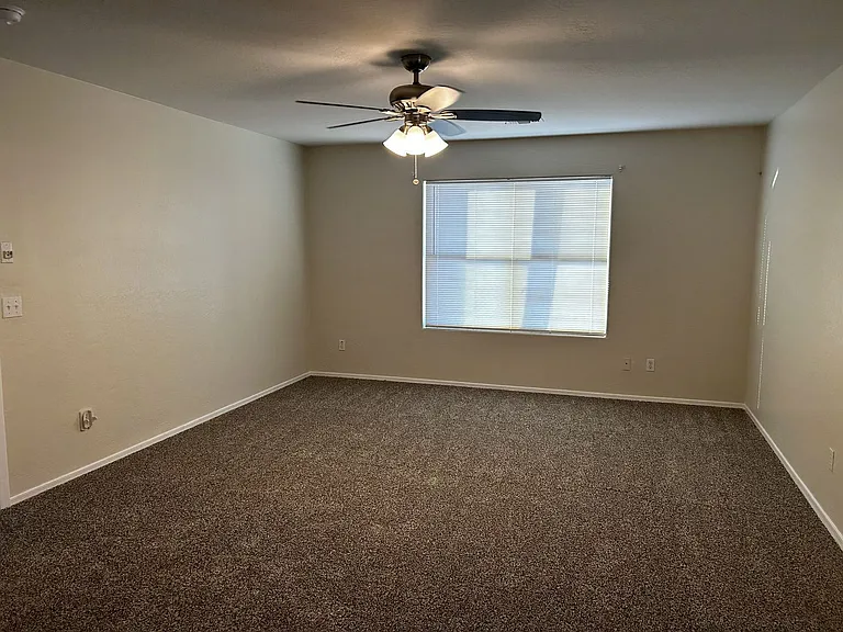 18336 W Hayden Dr — Photo 8