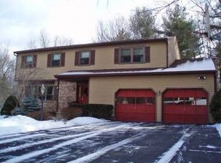 32 Kaatskill Way, Ballston Spa, NY 12020