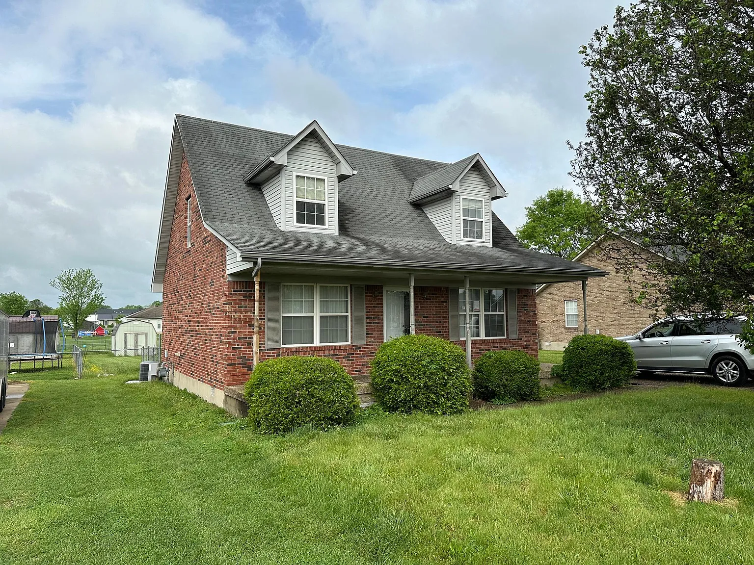 215 Ashley Blvd — Photo 1