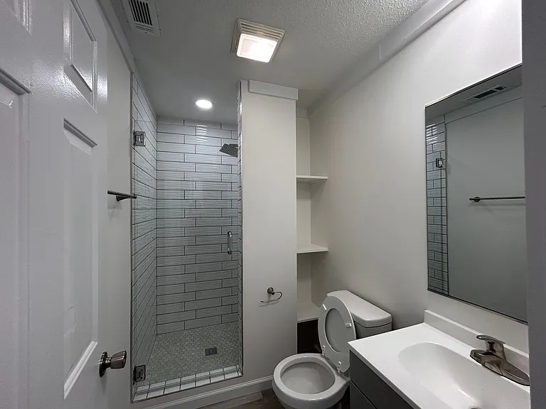 308 W Kivett St — Photo 11