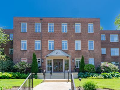 869 Farmington Avenue APT 304, West Hartford, CT, 06119
