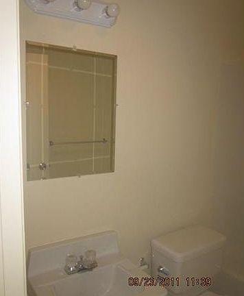 4th image of 1140 W 9th St APT 26
