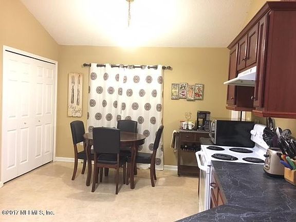 5th image of 2719 Cross Creek Dr