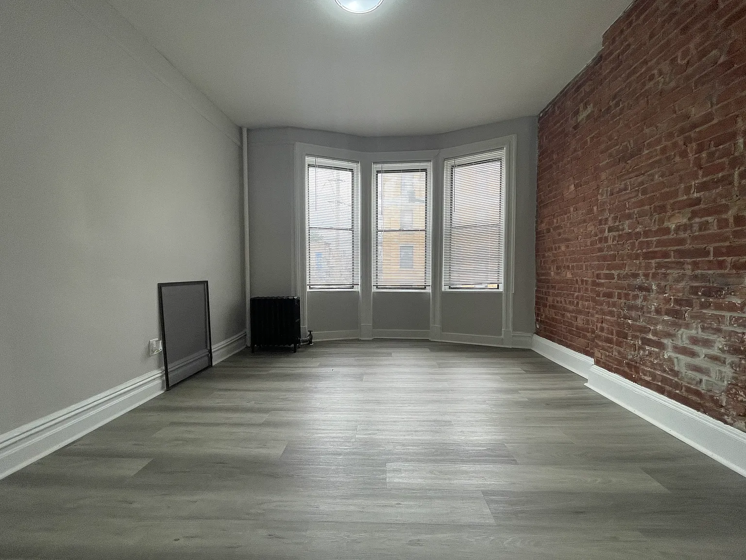 518 Central Ave — Photo 2