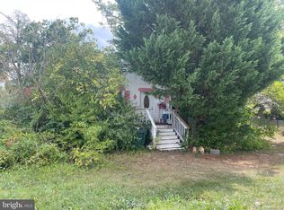 5517 Clifton Rd, Clifton, VA 20124