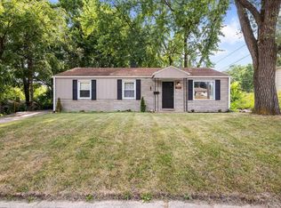 1022 Dover Dr, South Bend, IN 46614