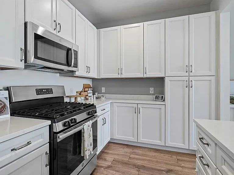 14818 S Queens Garden Ln — Photo 28