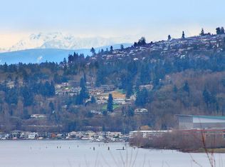 7533 S Lakeridge Dr, Seattle, WA 98178