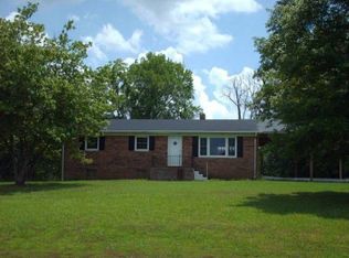 749 Pencil Factory Rd, Big Sandy, TN 38221