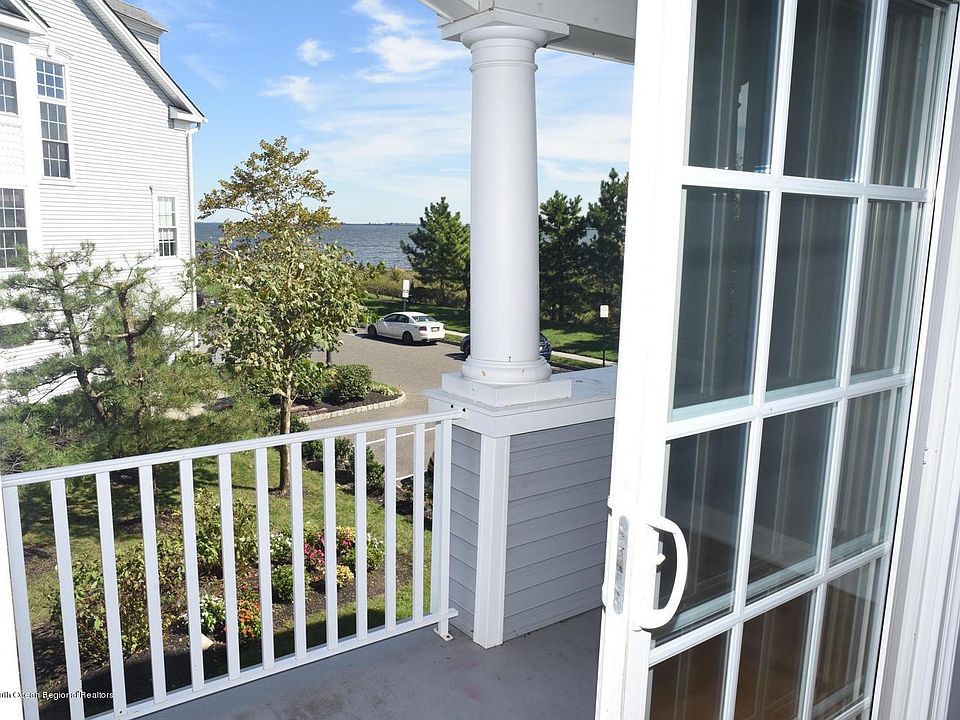 1st image of 38 Skimmer Ln