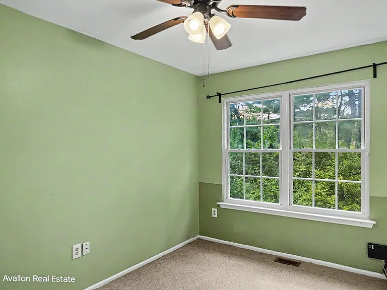 102 Appletree Ct — Photo 18