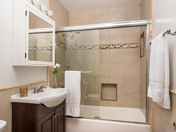 5th image of 501 43rd St