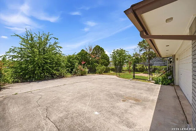 3418 Wimbledon Dr — Photo 39