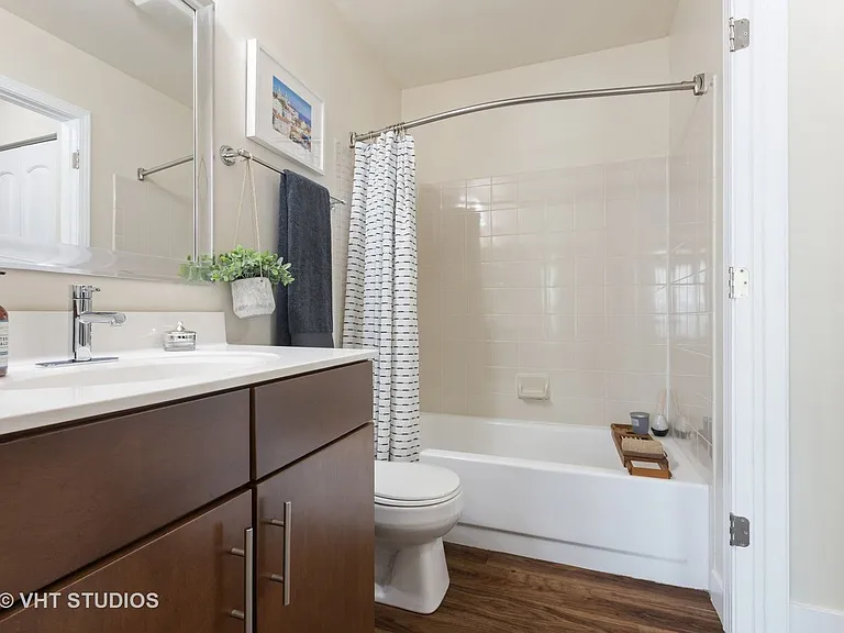 37 Kensington Cir #204 — Photo 15